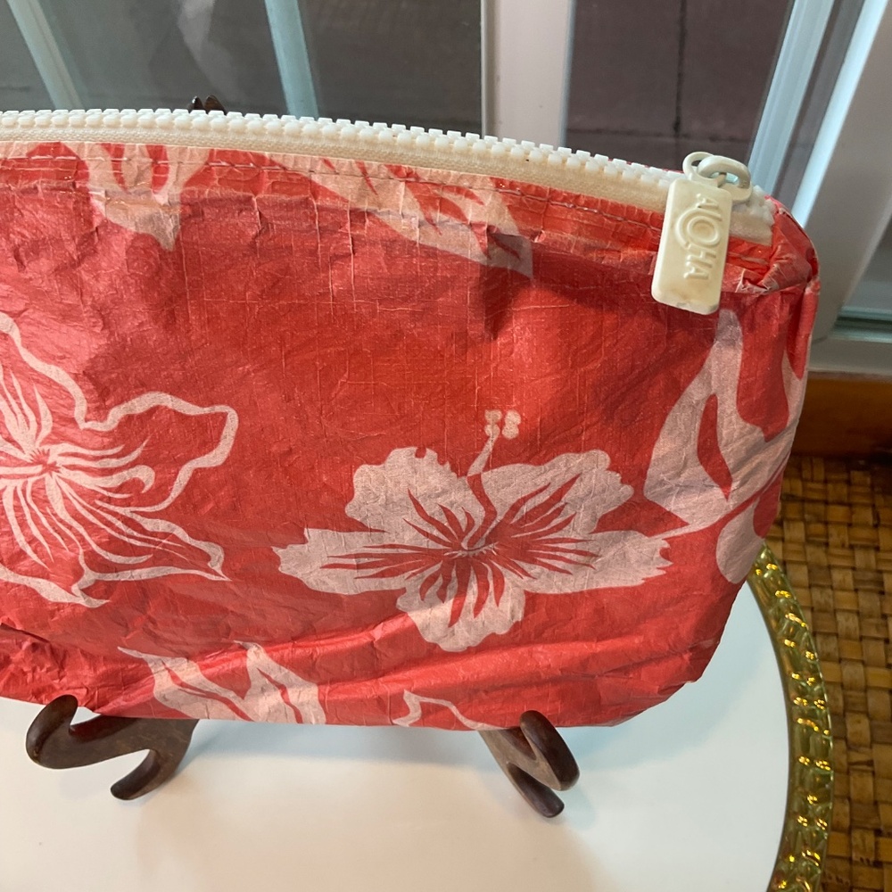 Aloha Collection Orange Pouch - Picture 3 of 5